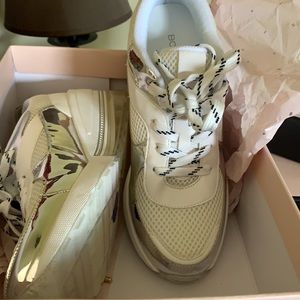 BCBG Generation weddi lace up sneakers